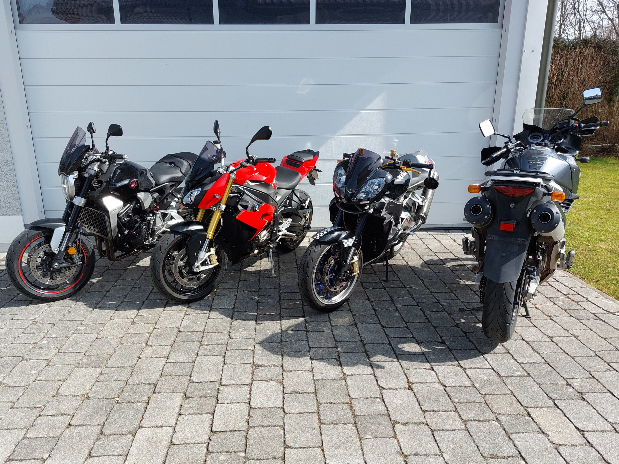 Inspektion und Wartung